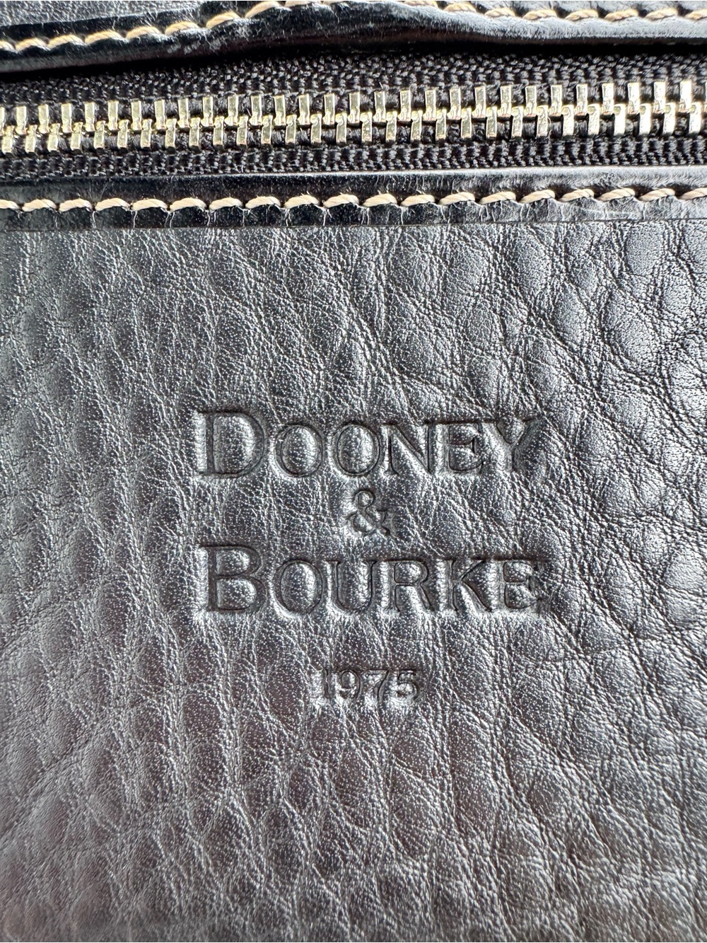 Dooney & Bourke 1975 Black Leather Wallet WR202 BB NWT $185 - Picture 8 of 15